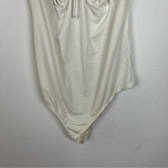 Reformation Nina Ruched Bodysuit in White Large - Picture 4 of 12
